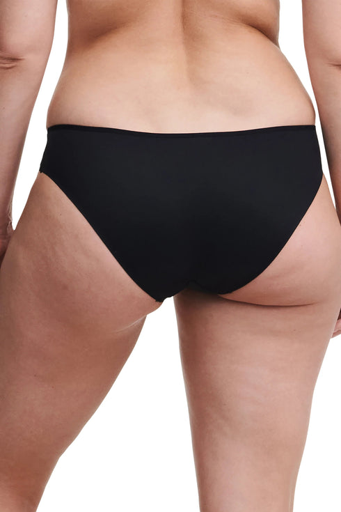 Chantelle Graphic Support Brief